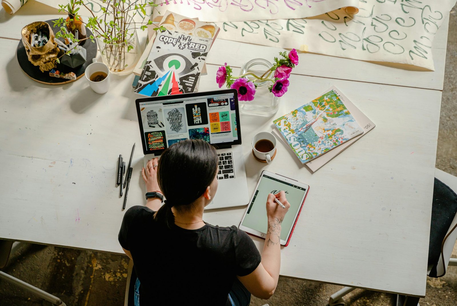 You are currently viewing 5 Shocking Differences: Graphic Design vs Motion Graphics Career in 2026